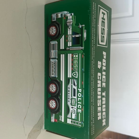 2023 HESS POLICE TRUCK AND CRUISER - Picture 2 of 3